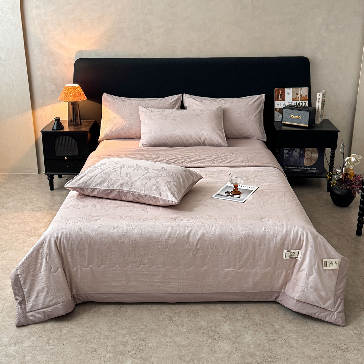 91家纺网 家纺一手货源 找家纺 乐家毛巾被（工厂自产自销） 2026春夏新款全棉60S长绒棉立体厚织提花整张棉花夏被四件套单夏被枕套夏凉被空 浮光掠影