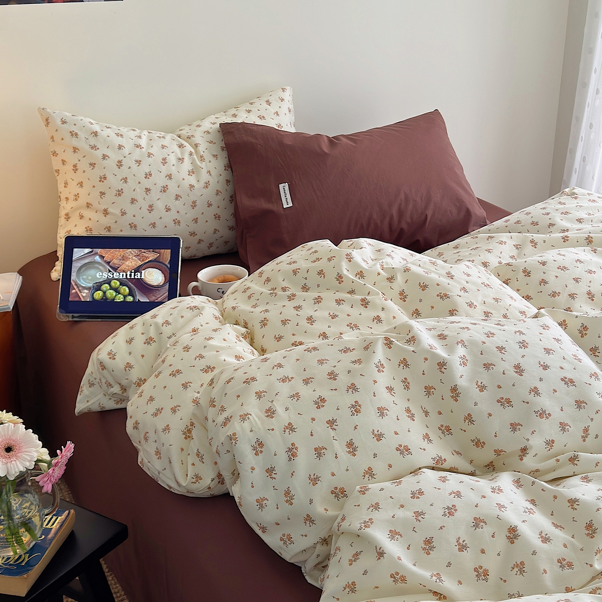 91家纺网 家纺一手货源 找家纺 山茶家居-原创设计 2026新款全棉碎花系列四件套-曼岛 曼岛-甜棕