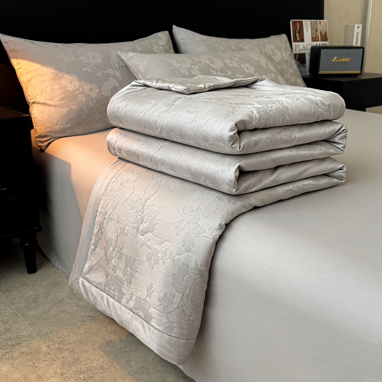 91家纺网 家纺一手货源 找家纺 乐家毛巾被（工厂自产自销） 2026春夏新款全棉60S长绒棉立体厚织提花整张棉花夏被四件套单夏被枕套夏凉被空 花叶同枝