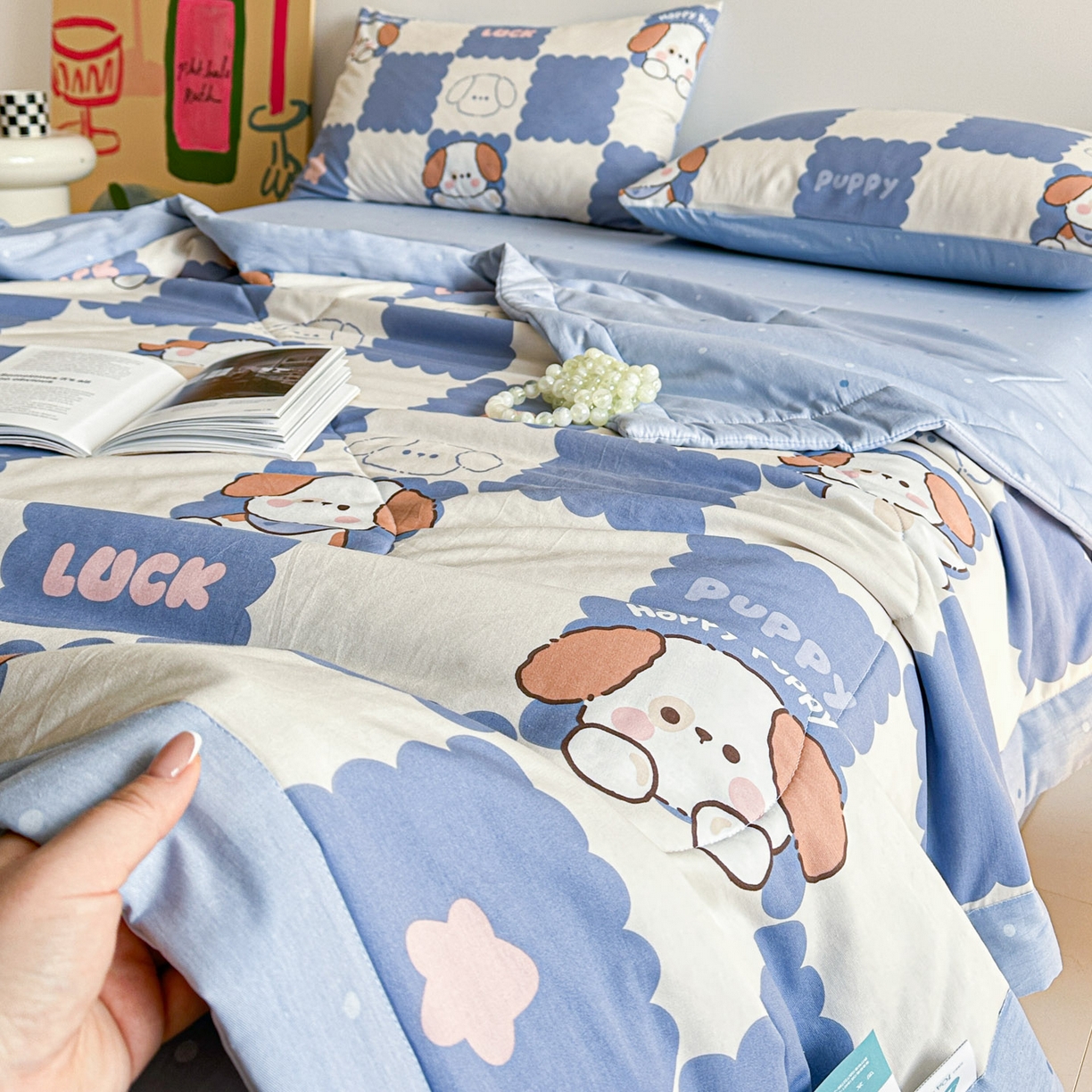 91家纺网 家纺一手货源 找家纺 春皖家纺 2026春夏新款全棉印花夏被夏凉被空调被 嗨皮狗