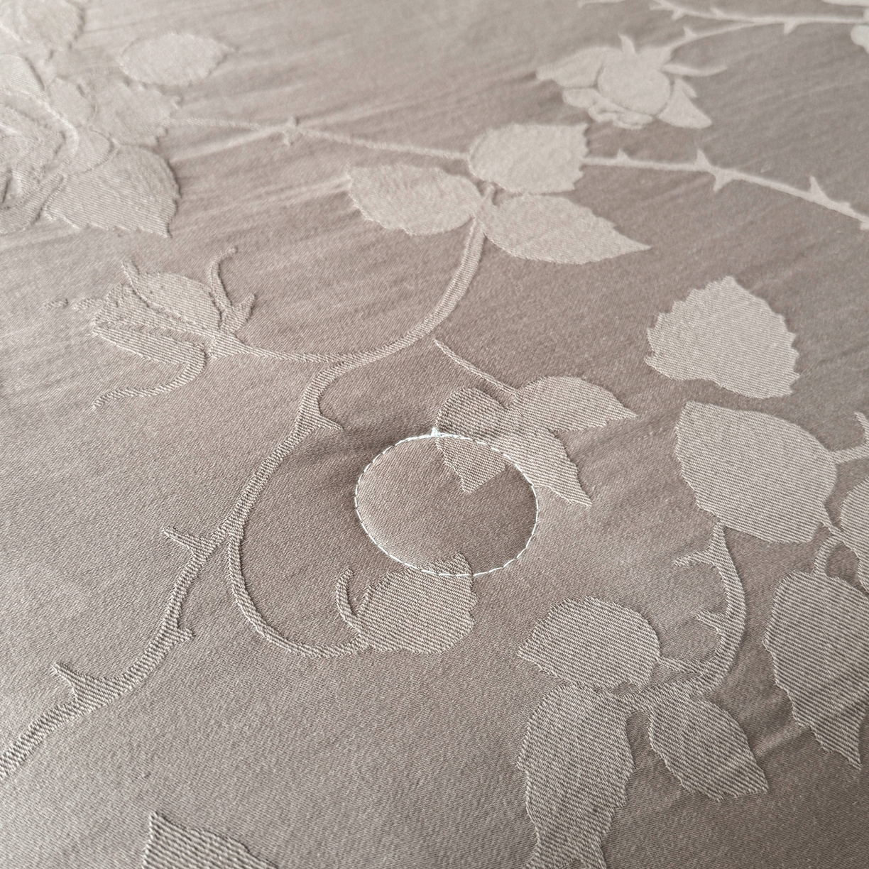 91家纺网 家纺一手货源 找家纺 乐家毛巾被（工厂自产自销） 2026春夏新款全棉60S长绒棉立体厚织提花整张棉花夏被四件套单夏被枕套夏凉被空 露染