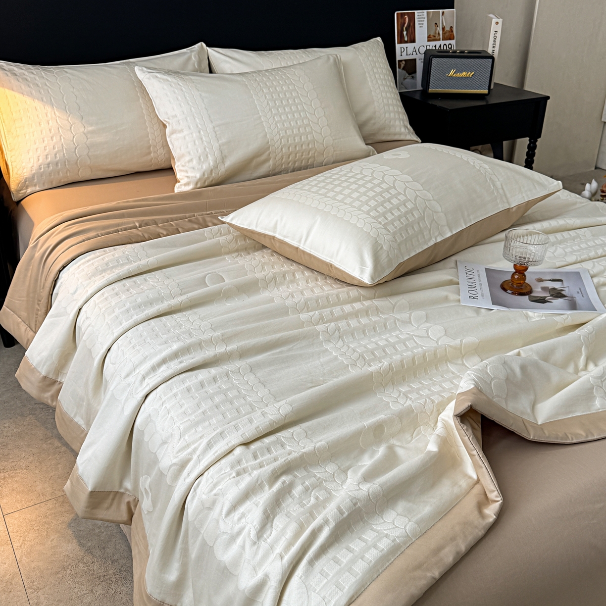 91家纺网 家纺一手货源 找家纺 乐家毛巾被（工厂自产自销） 2026春夏新款全棉60S长绒棉立体厚织提花整张棉花夏被四件套单夏被枕套夏凉被空 落痕