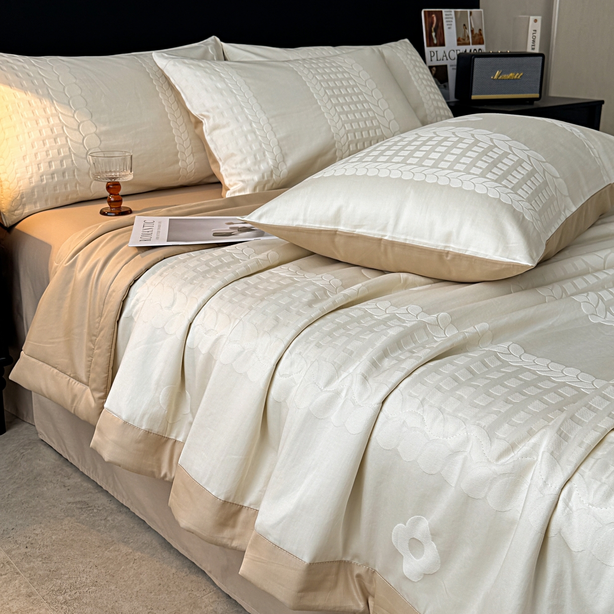 91家纺网 家纺一手货源 找家纺 乐家毛巾被（工厂自产自销） 2026春夏新款全棉60S长绒棉立体厚织提花整张棉花夏被四件套单夏被枕套夏凉被空 落痕