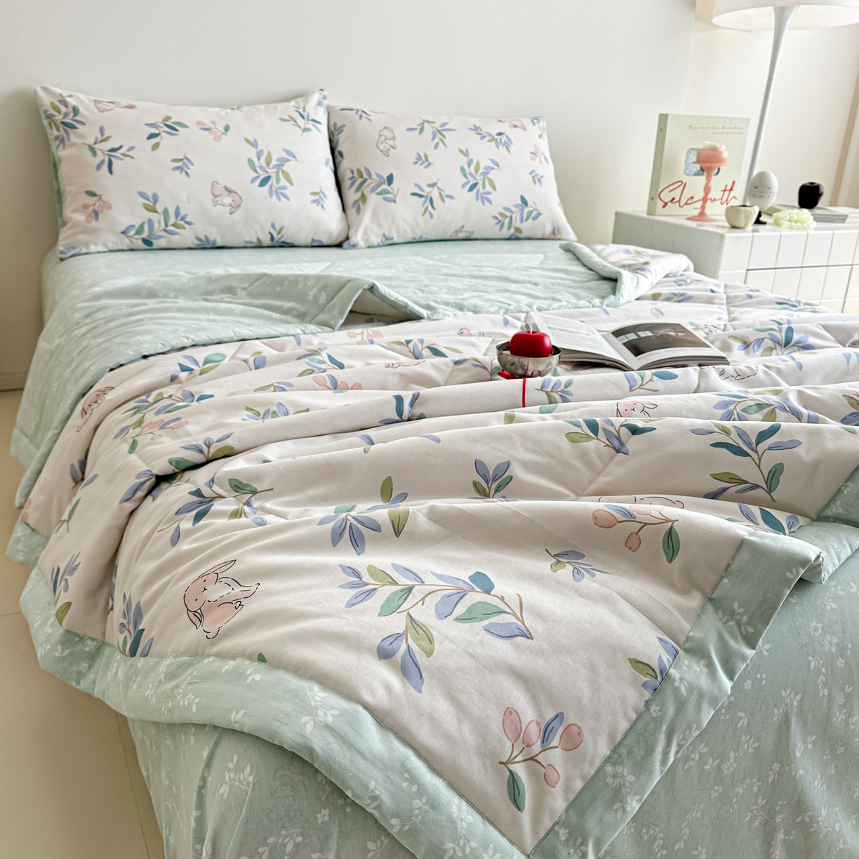 91家纺网 家纺一手货源 找家纺 春皖家纺 2026春夏新款全棉印花夏被夏凉被空调被 兔兔乐园