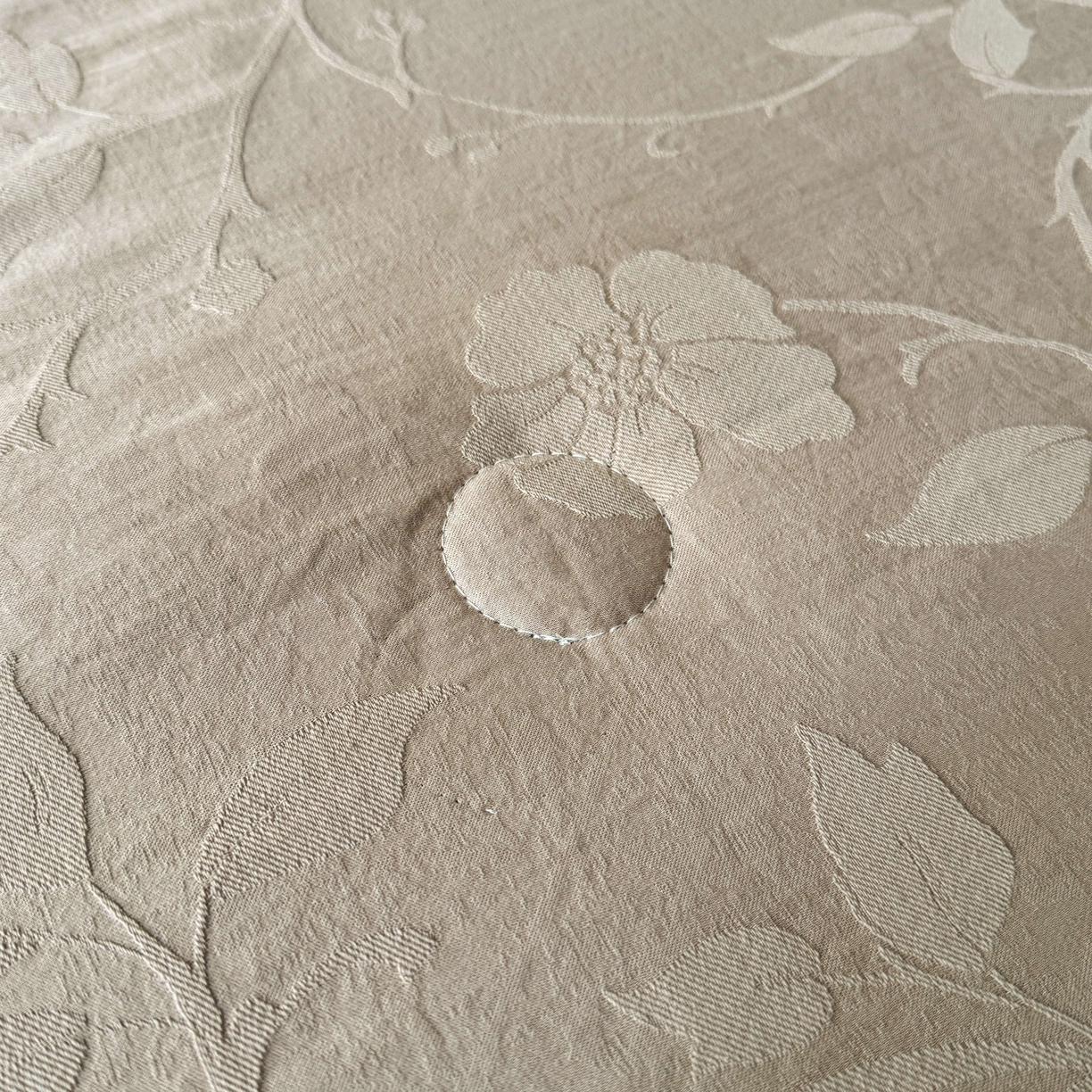 91家纺网 家纺一手货源 找家纺 乐家毛巾被（工厂自产自销） 2026春夏新款全棉60S长绒棉立体厚织提花整张棉花夏被四件套单夏被枕套夏凉被空 蔓延