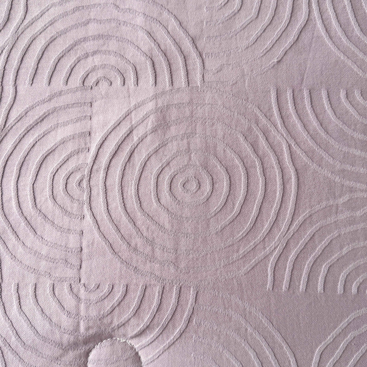 91家纺网 家纺一手货源 找家纺 乐家毛巾被（工厂自产自销） 2026春夏新款全棉60S长绒棉立体厚织提花整张棉花夏被四件套单夏被枕套夏凉被空 眠琴