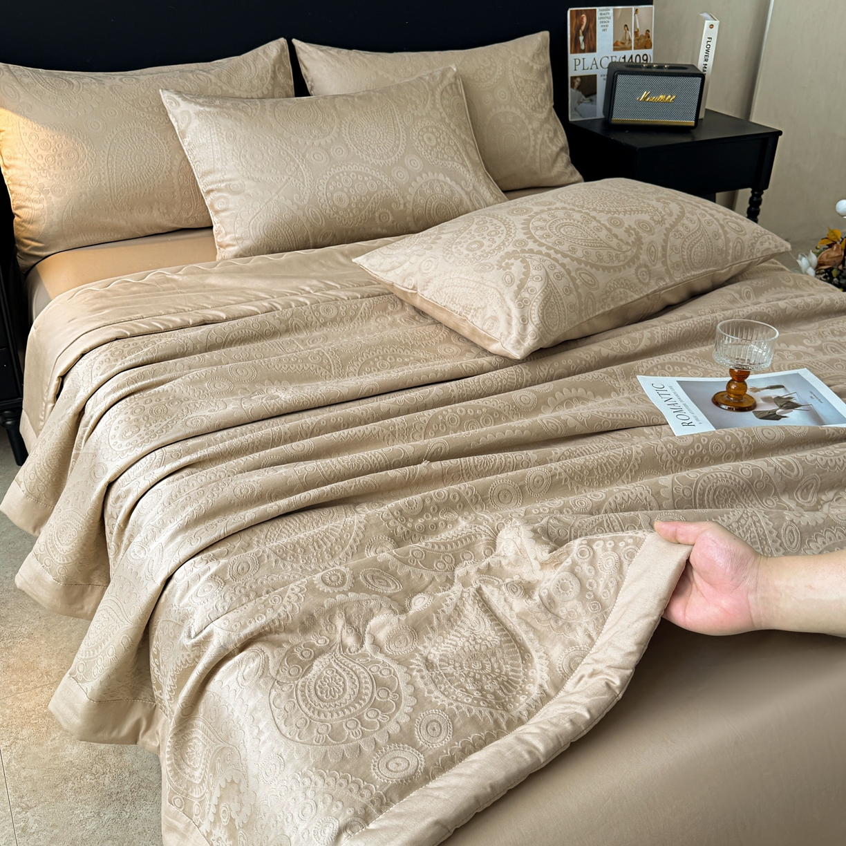 91家纺网 家纺一手货源 找家纺 乐家毛巾被（工厂自产自销） 2026春夏新款全棉60S长绒棉立体厚织提花整张棉花夏被四件套单夏被枕套夏凉被空 浅迹