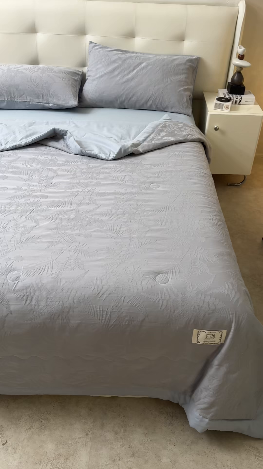 91家纺网 家纺一手货源 找家纺 乐家毛巾被（工厂自产自销） 2026春夏新款全棉60S长绒棉立体厚织提花整张棉花夏被四件套单夏被枕套夏凉被空 碎影