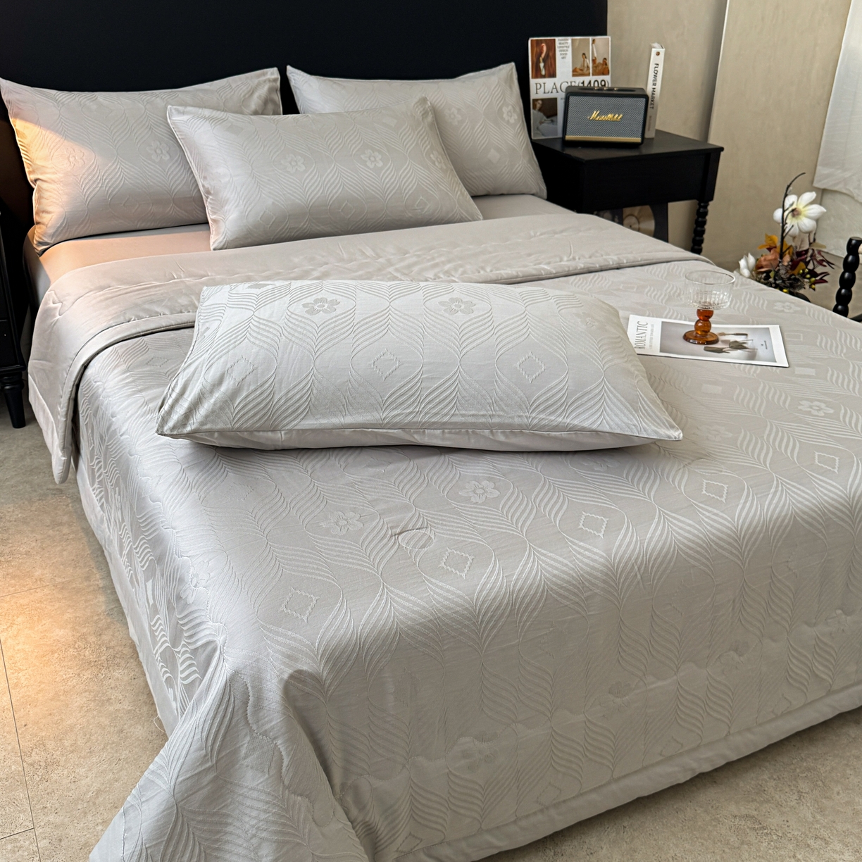 91家纺网 家纺一手货源 找家纺 乐家毛巾被（工厂自产自销） 2026春夏新款全棉60S长绒棉立体厚织提花整张棉花夏被四件套单夏被枕套夏凉被空 同蔓