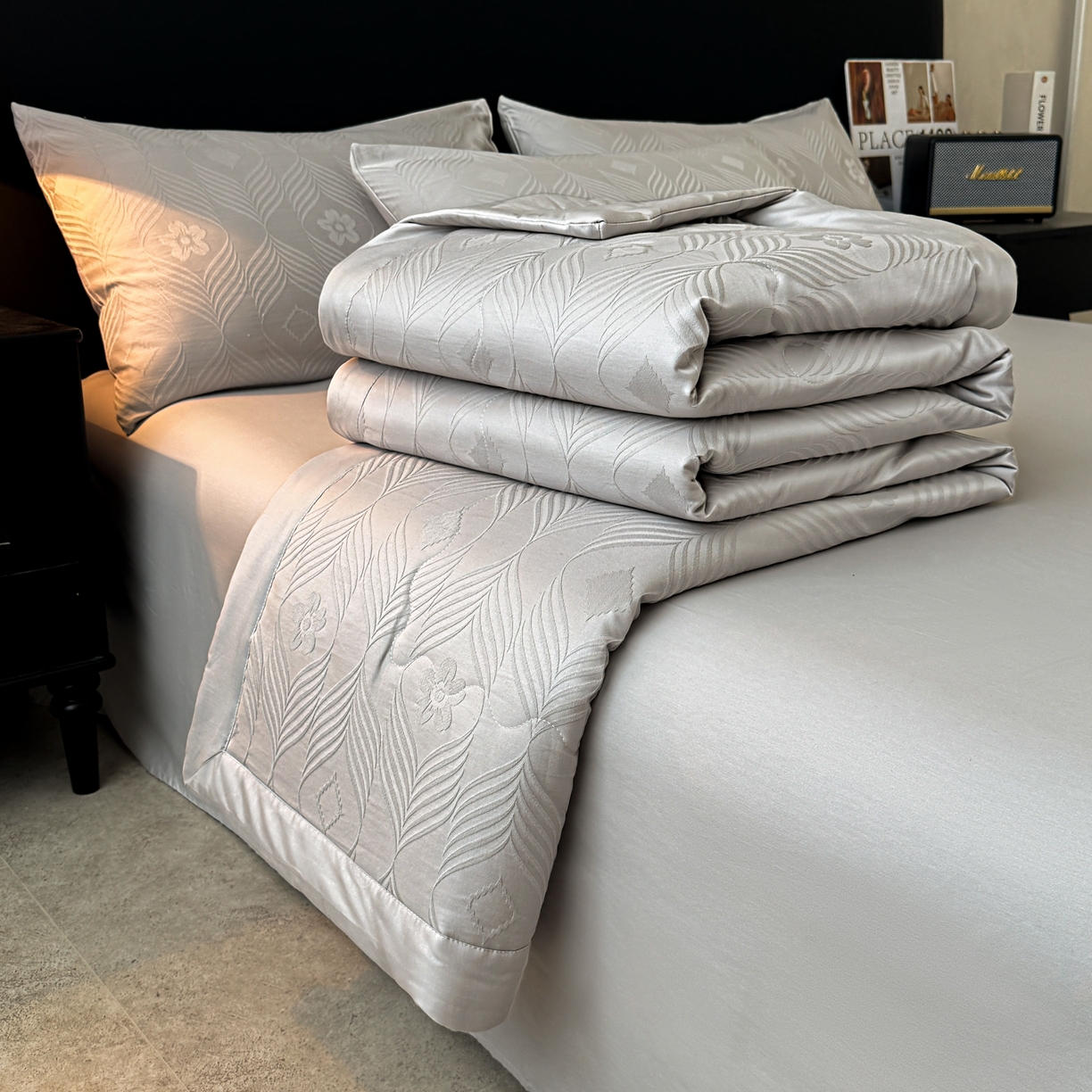 91家纺网 家纺一手货源 找家纺 乐家毛巾被（工厂自产自销） 2026春夏新款全棉60S长绒棉立体厚织提花整张棉花夏被四件套单夏被枕套夏凉被空 同蔓