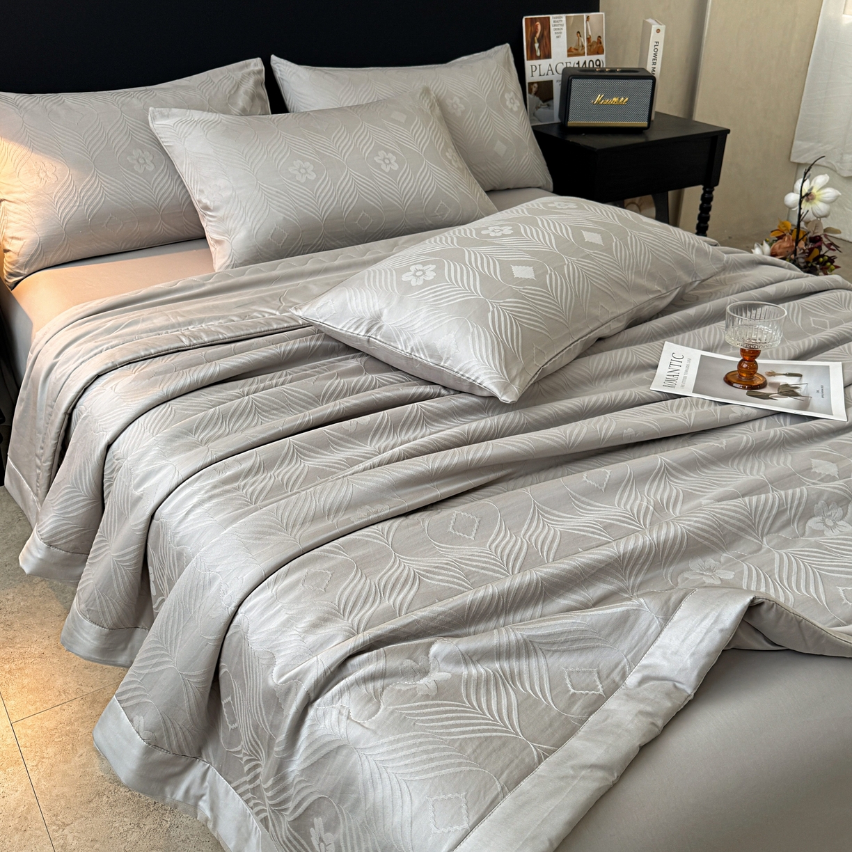 91家纺网 家纺一手货源 找家纺 乐家毛巾被（工厂自产自销） 2026春夏新款全棉60S长绒棉立体厚织提花整张棉花夏被四件套单夏被枕套夏凉被空 同蔓