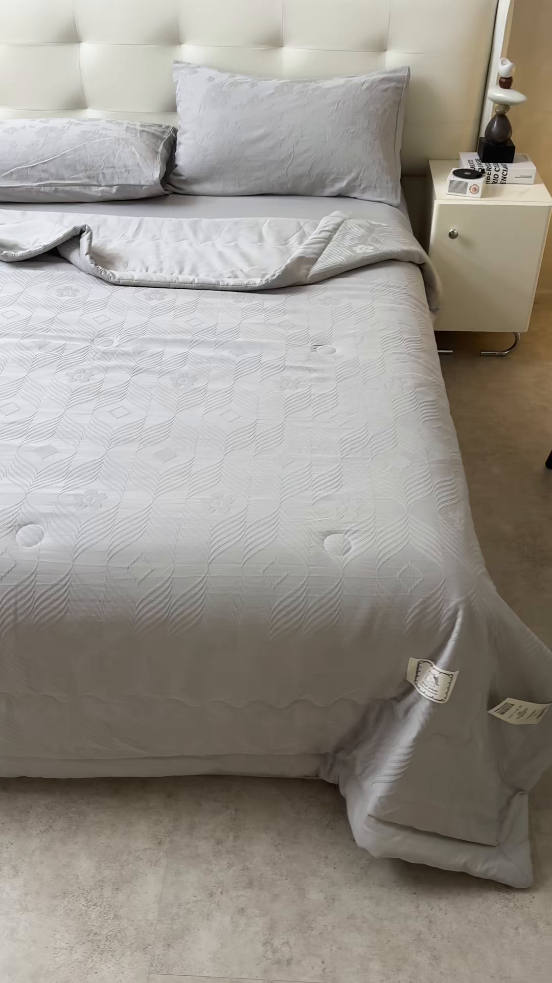 91家纺网 家纺一手货源 找家纺 乐家毛巾被（工厂自产自销） 2026春夏新款全棉60S长绒棉立体厚织提花整张棉花夏被四件套单夏被枕套夏凉被空 同蔓