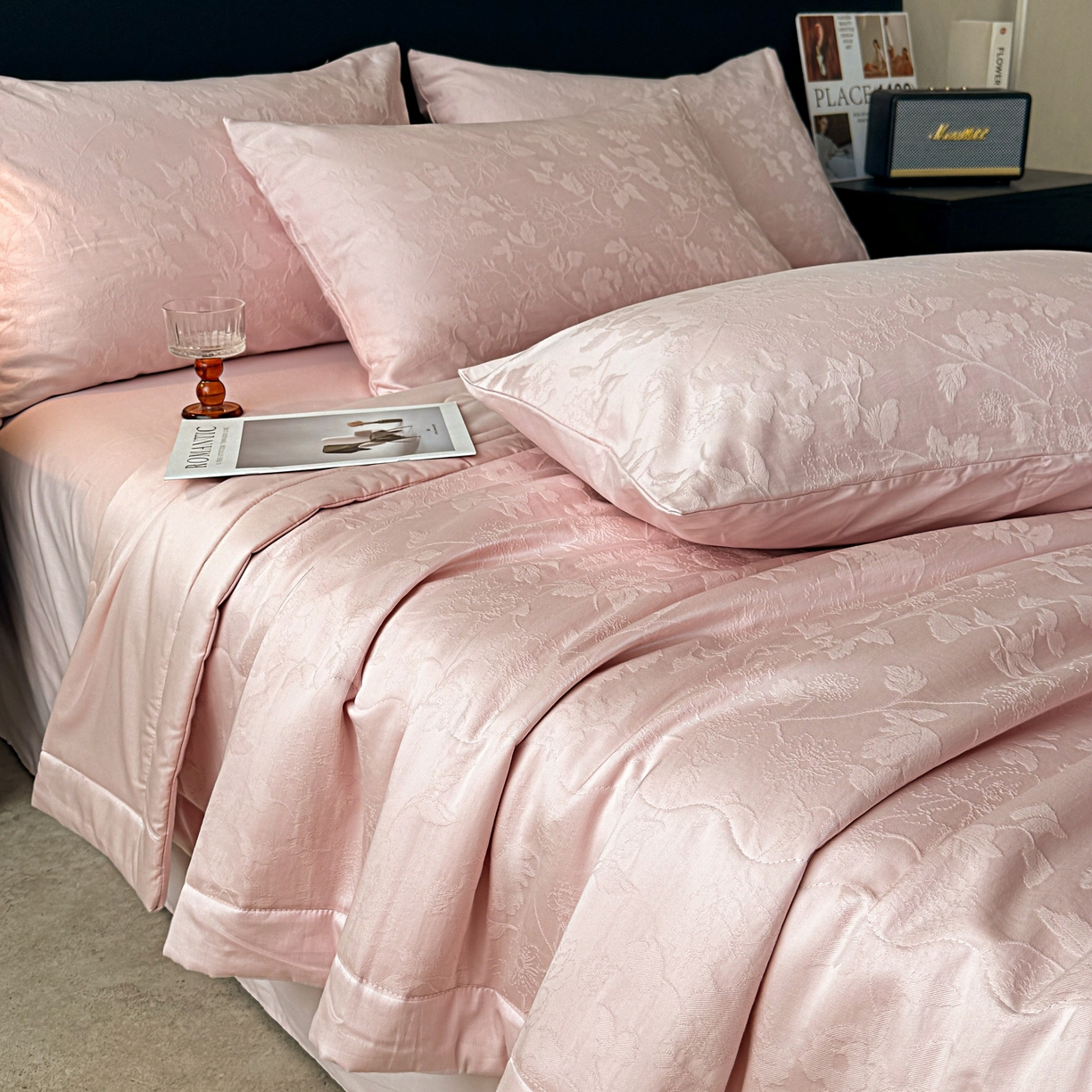 91家纺网 家纺一手货源 找家纺 乐家毛巾被（工厂自产自销） 2026春夏新款全棉60S长绒棉立体厚织提花整张棉花夏被四件套单夏被枕套夏凉被空 昔叶