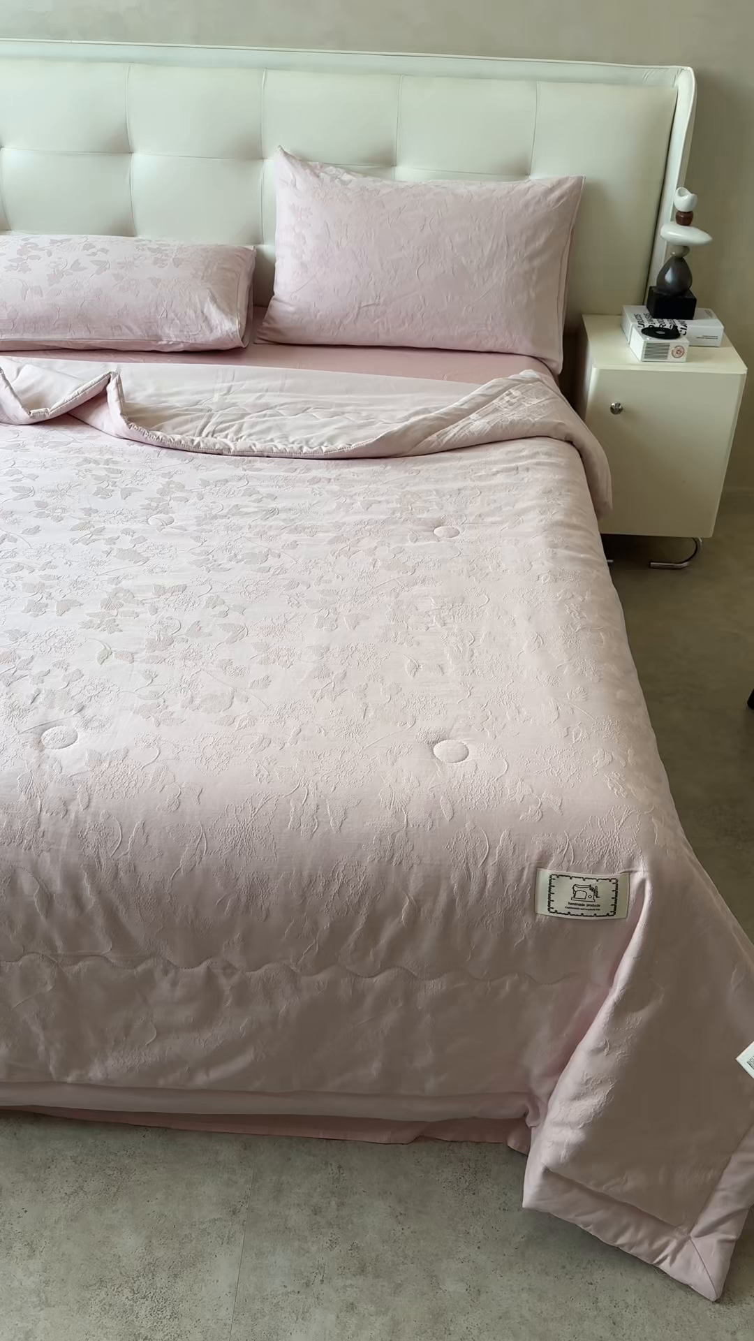 91家纺网 家纺一手货源 找家纺 乐家毛巾被（工厂自产自销） 2026春夏新款全棉60S长绒棉立体厚织提花整张棉花夏被四件套单夏被枕套夏凉被空 昔叶