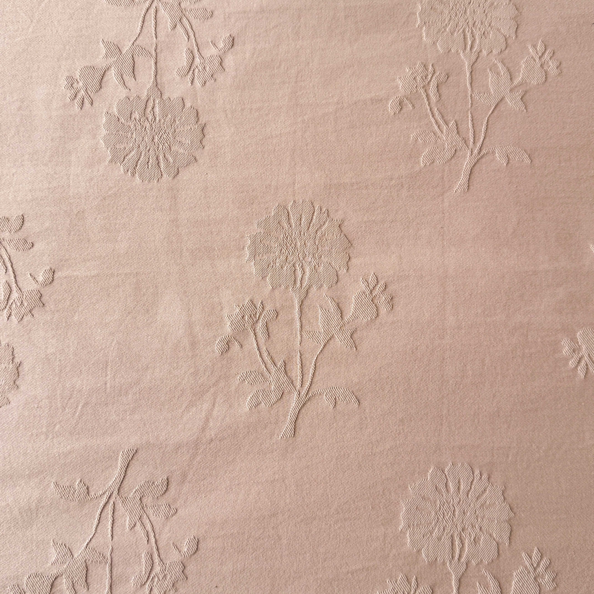 91家纺网 家纺一手货源 找家纺 乐家毛巾被（工厂自产自销） 2026春夏新款全棉60S长绒棉立体厚织提花整张棉花夏被四件套单夏被枕套夏凉被空 叶间梦