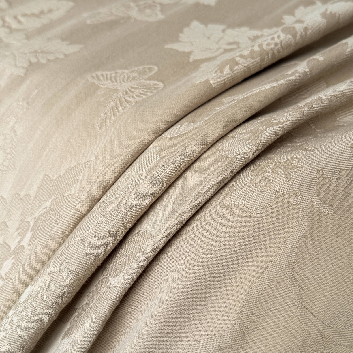 91家纺网 家纺一手货源 找家纺 乐家毛巾被（工厂自产自销） 2026春夏新款全棉60S长绒棉立体厚织提花整张棉花夏被四件套单夏被枕套夏凉被空 隐花