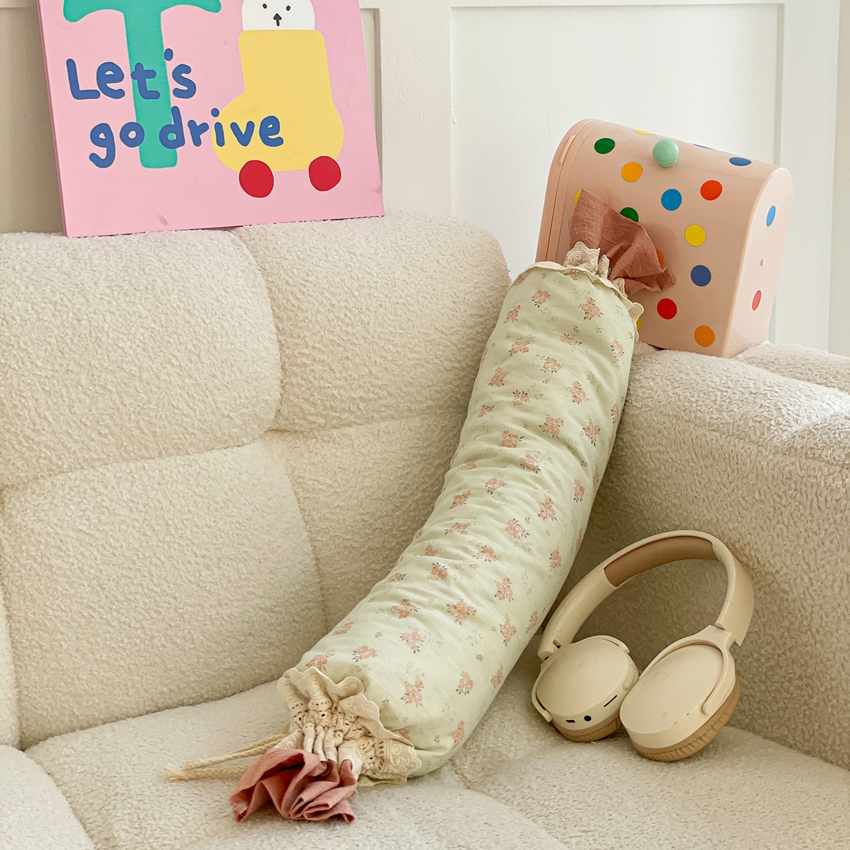 91家纺网 家纺一手货源 找家纺 亦帆枕芯 2026新款多功能法式圆柱形糖果枕宝宝安抚枕成人颈椎枕 桃粉碎花-法式糖果枕