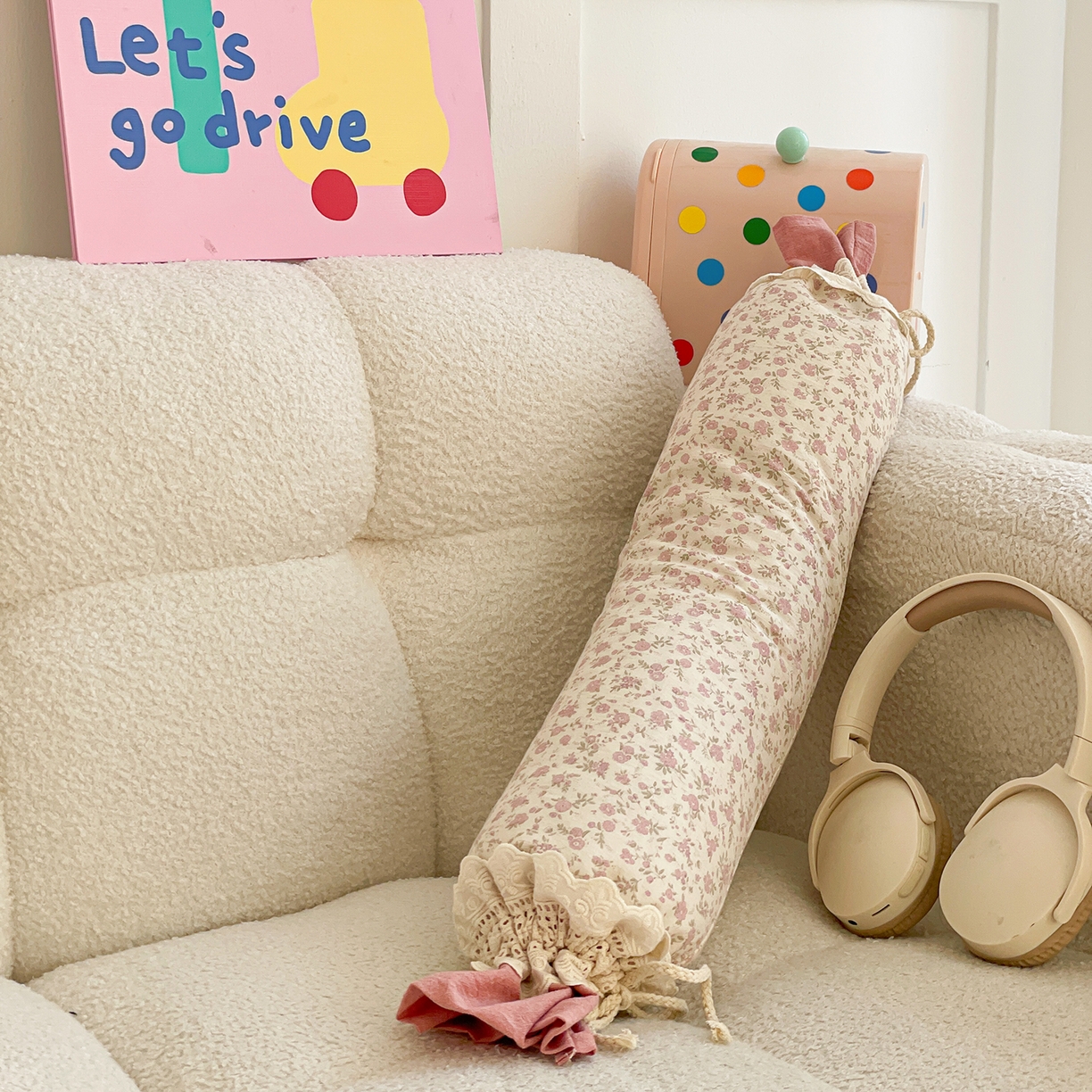 91家纺网 家纺一手货源 找家纺 亦帆枕芯 2026新款多功能法式圆柱形糖果枕宝宝安抚枕成人颈椎枕 青雾小花-法式糖果枕