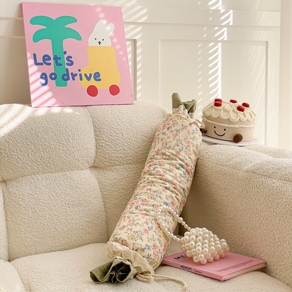 91家纺网 家纺一手货源 找家纺 亦帆枕芯 2026新款多功能法式圆柱形糖果枕宝宝安抚枕成人颈椎枕 青雾小花-法式糖果枕