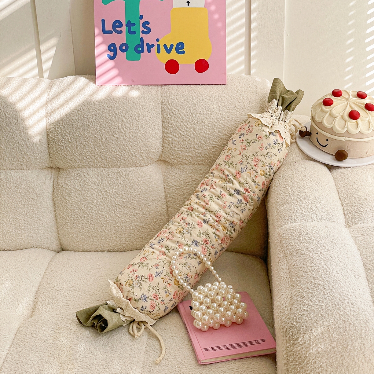 91家纺网 家纺一手货源 找家纺 亦帆枕芯 2026新款多功能法式圆柱形糖果枕宝宝安抚枕成人颈椎枕 桃粉碎花-法式糖果枕