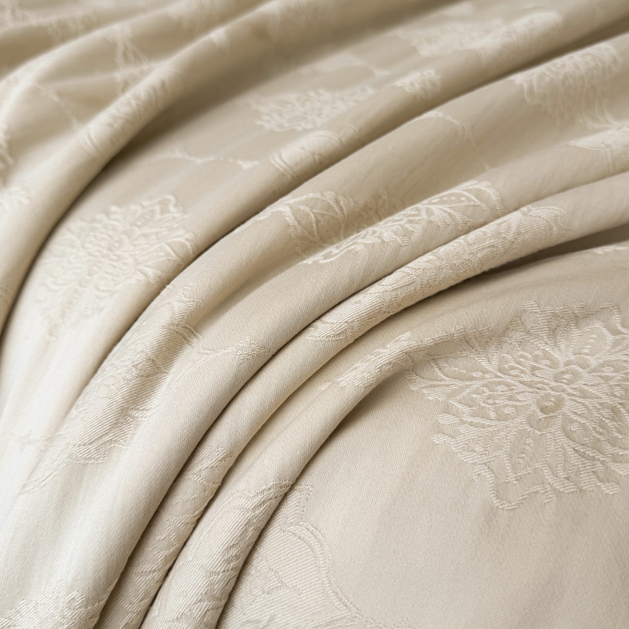 91家纺网 家纺一手货源 找家纺 乐家毛巾被（工厂自产自销） 2026春夏新款全棉60S长绒棉立体厚织提花整张棉花夏被四件套单夏被枕套夏凉被空 余影