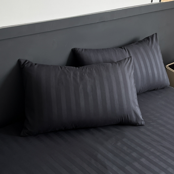 91家纺网 家纺一手货源 找家纺 蓝淋家纺 2026春夏新款贡缎提花四件套 墨夜缎