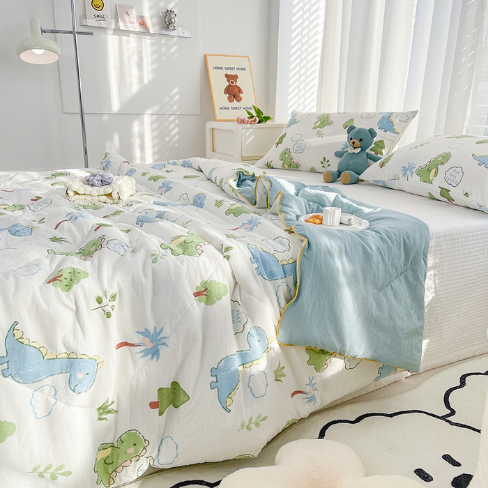 91家纺网 家纺一手货源 找家纺 太阳树 2026新款A类水洗双层纱夏被大豆夏被夏凉被空调被 恐龙星球