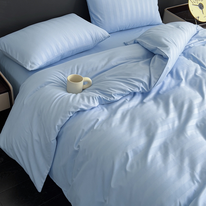 91家纺网 家纺一手货源 找家纺 蓝淋家纺 2026春夏新款贡缎提花四件套 晴空缎