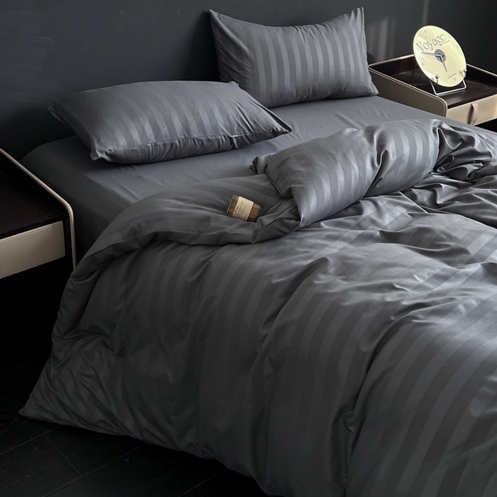 91家纺网 家纺一手货源 找家纺 蓝淋家纺 2026春夏新款贡缎提花四件套 炭灰缎