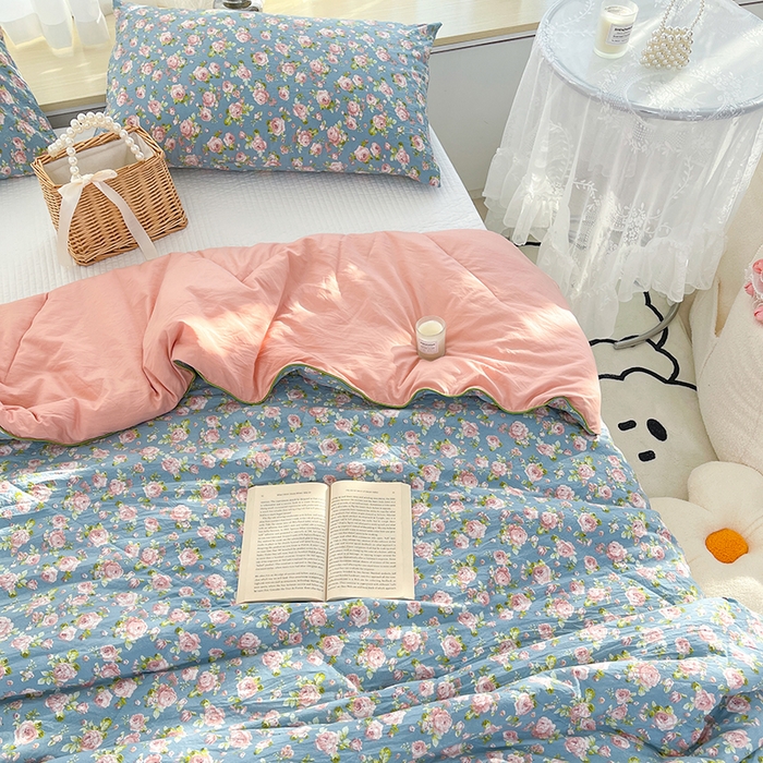 91家纺网 家纺一手货源 找家纺 太阳树 2026新款A类水洗双层纱夏被大豆夏被夏凉被空调被 玫瑰花园