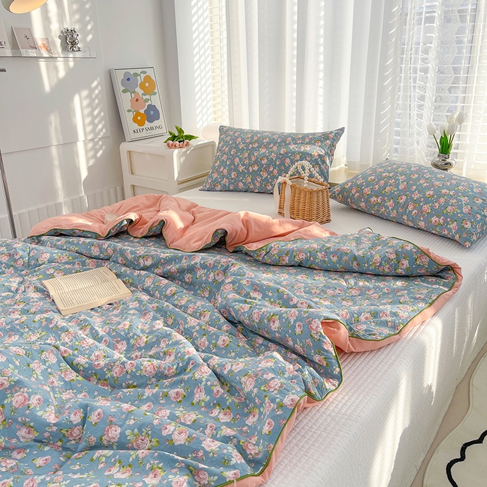 91家纺网 家纺一手货源 找家纺 太阳树 2026新款A类水洗双层纱夏被大豆夏被夏凉被空调被 玫瑰花园
