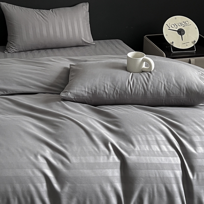 91家纺网 家纺一手货源 找家纺 蓝淋家纺 2026春夏新款贡缎提花四件套 云灰缎