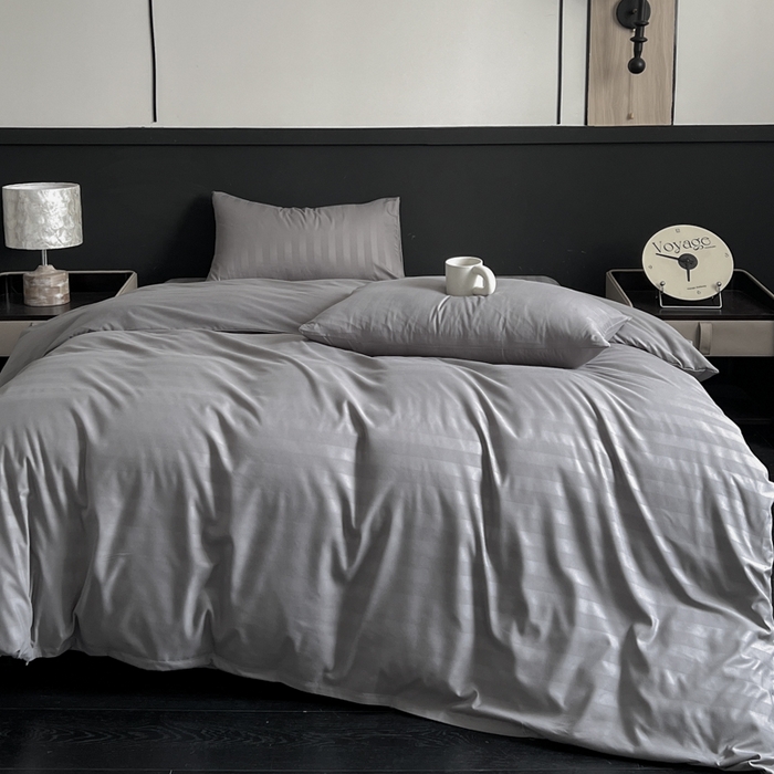 91家纺网 家纺一手货源 找家纺 蓝淋家纺 2026春夏新款贡缎提花四件套 云灰缎