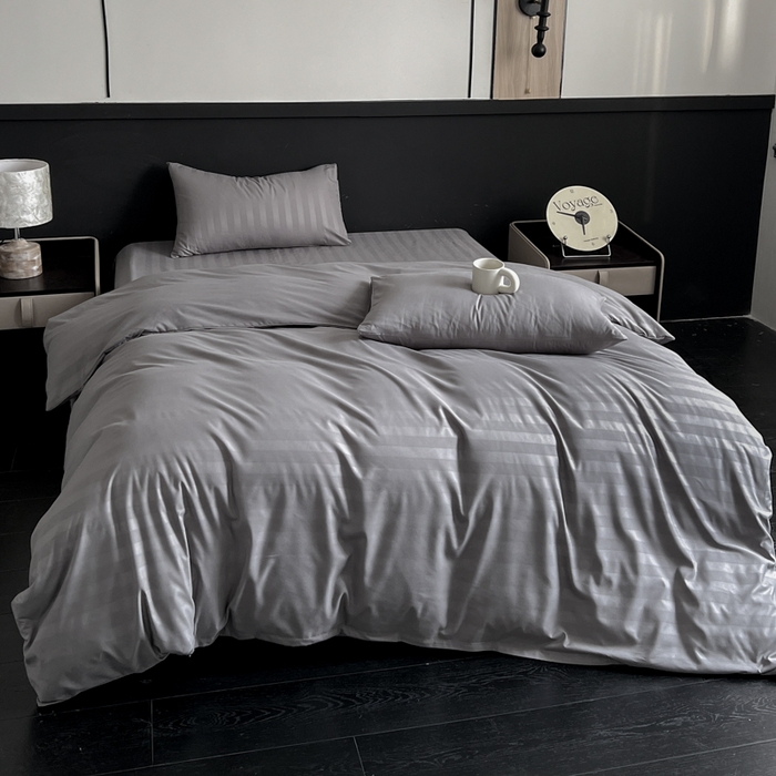 91家纺网 家纺一手货源 找家纺 蓝淋家纺 2026春夏新款贡缎提花四件套 云灰缎