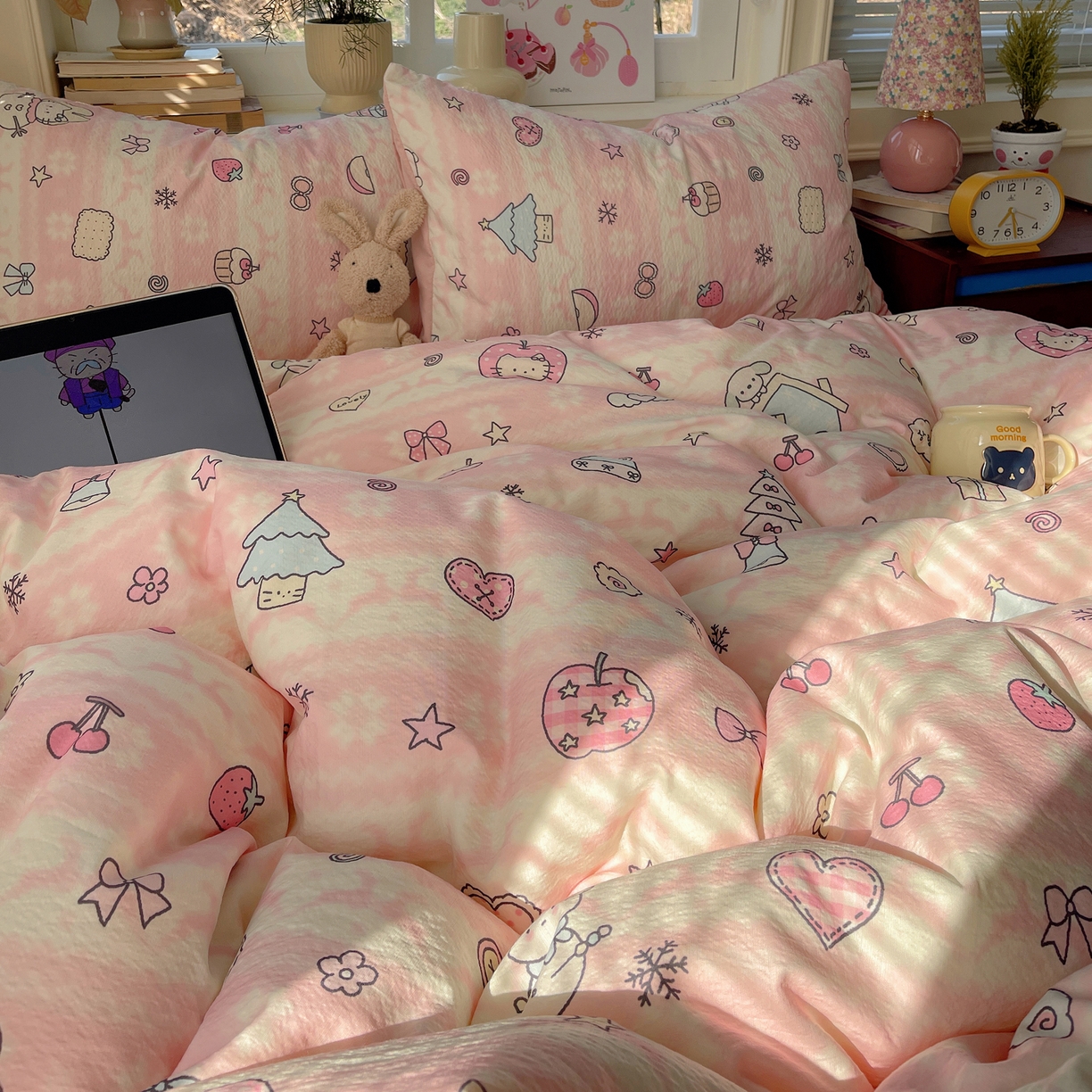 91家纺网 家纺一手货源 找家纺 （总）红嘴企鹅 2026新款波西米亚卡通风水洗棉四件套