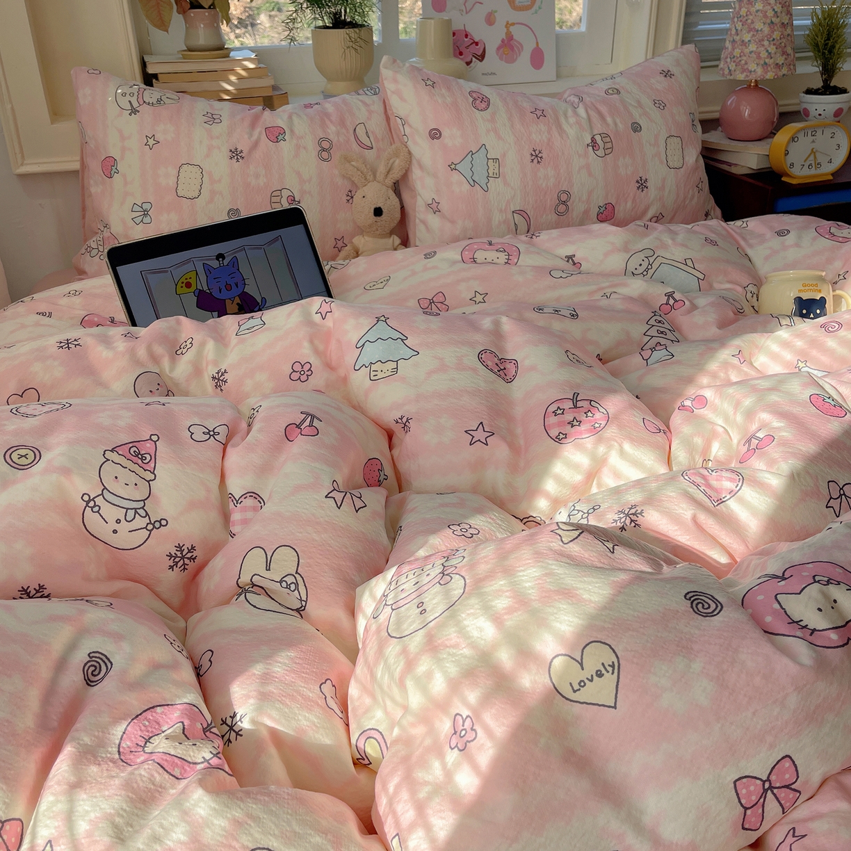 91家纺网 家纺一手货源 找家纺 （总）红嘴企鹅 2026新款波西米亚卡通风水洗棉四件套