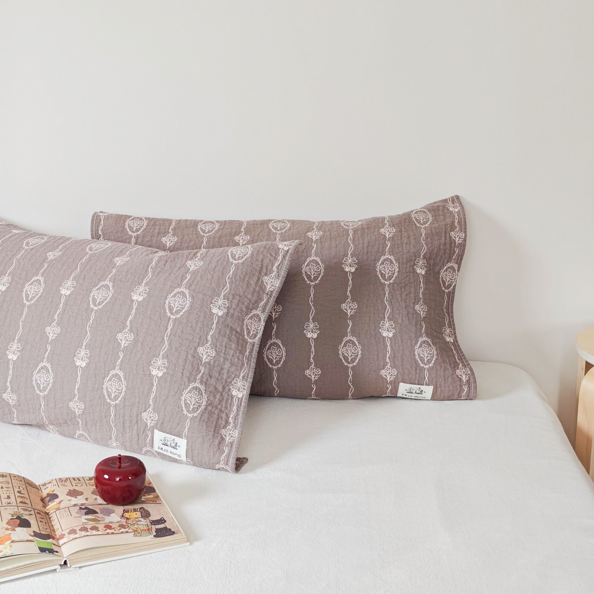 91家纺网 家纺一手货源 找家纺 沐瑟家纺  2026新款安心棉纯棉纱布枕巾 樱桃花紫