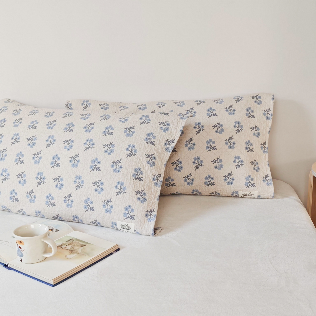 91家纺网 家纺一手货源 找家纺 沐瑟家纺  2026新款安心棉纯棉纱布枕巾 小花心