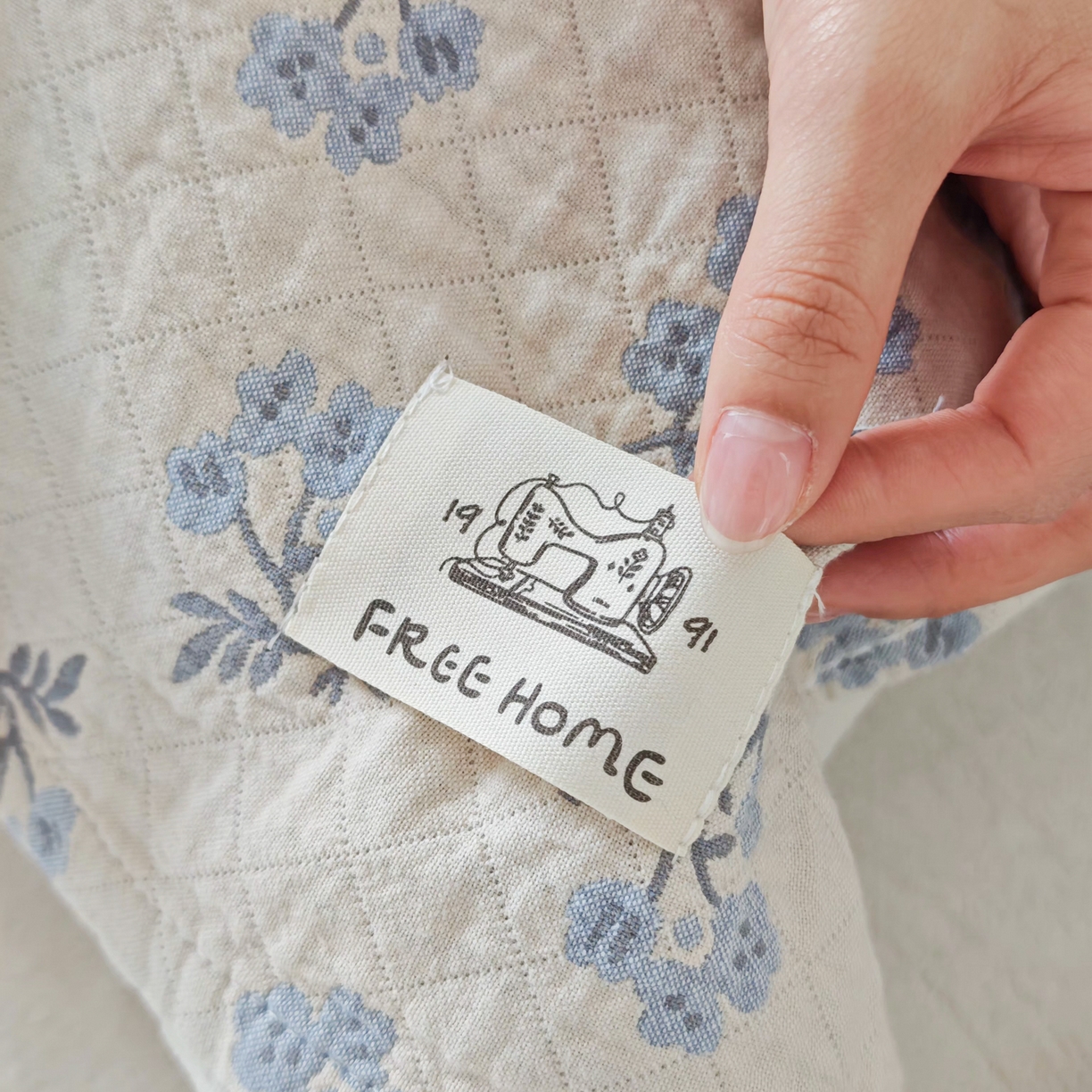 91家纺网 家纺一手货源 找家纺 沐瑟家纺  2026新款安心棉纯棉纱布枕巾 小花心