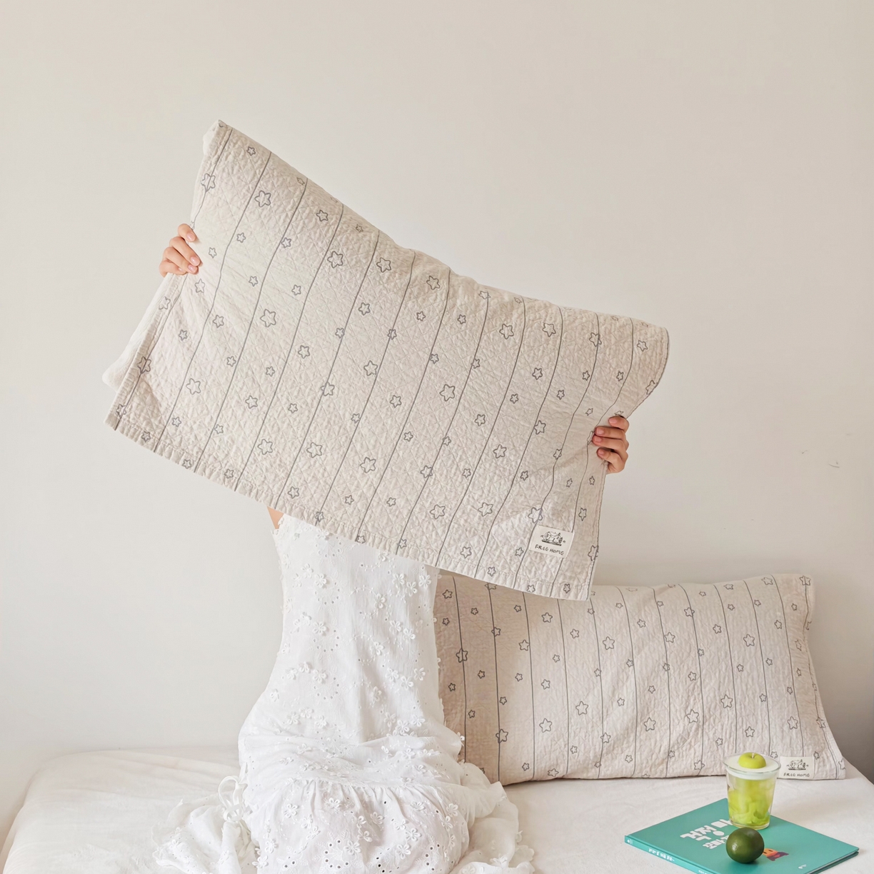 91家纺网 家纺一手货源 找家纺 沐瑟家纺  2026新款安心棉纯棉纱布枕巾 线条五角星