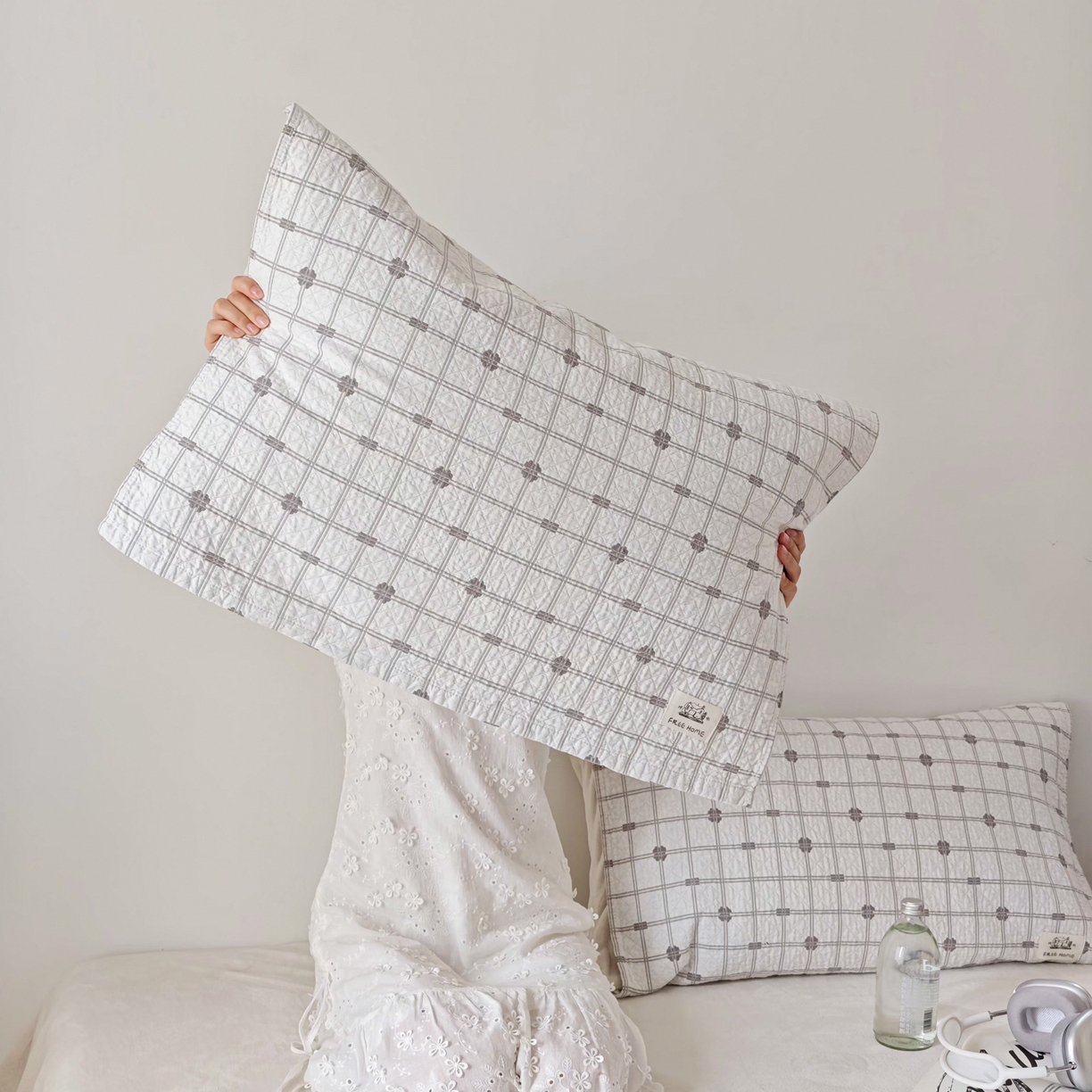 91家纺网 家纺一手货源 找家纺 沐瑟家纺  2026新款安心棉纯棉纱布枕巾 线条格子