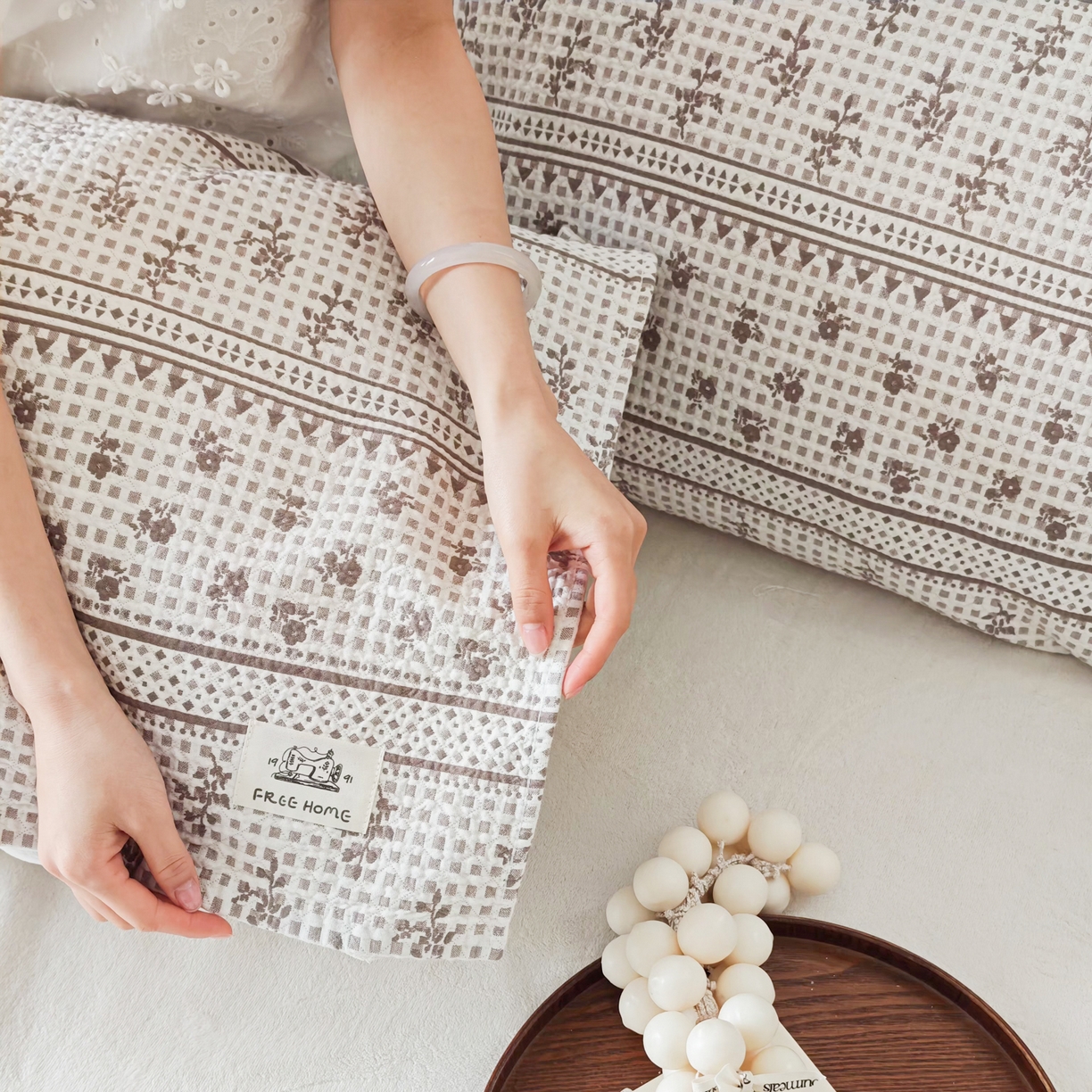 91家纺网 家纺一手货源 找家纺 沐瑟家纺  2026新款安心棉纯棉纱布枕巾 碎花格子