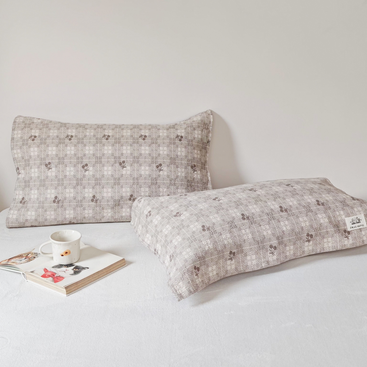 91家纺网 家纺一手货源 找家纺 沐瑟家纺  2026新款安心棉纯棉纱布枕巾 焦糖樱桃