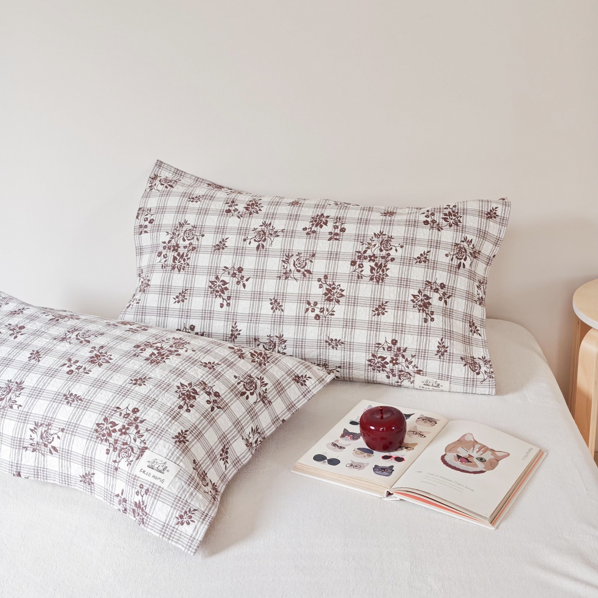 91家纺网 家纺一手货源 找家纺 沐瑟家纺  2026新款安心棉纯棉纱布枕巾 咖色小花