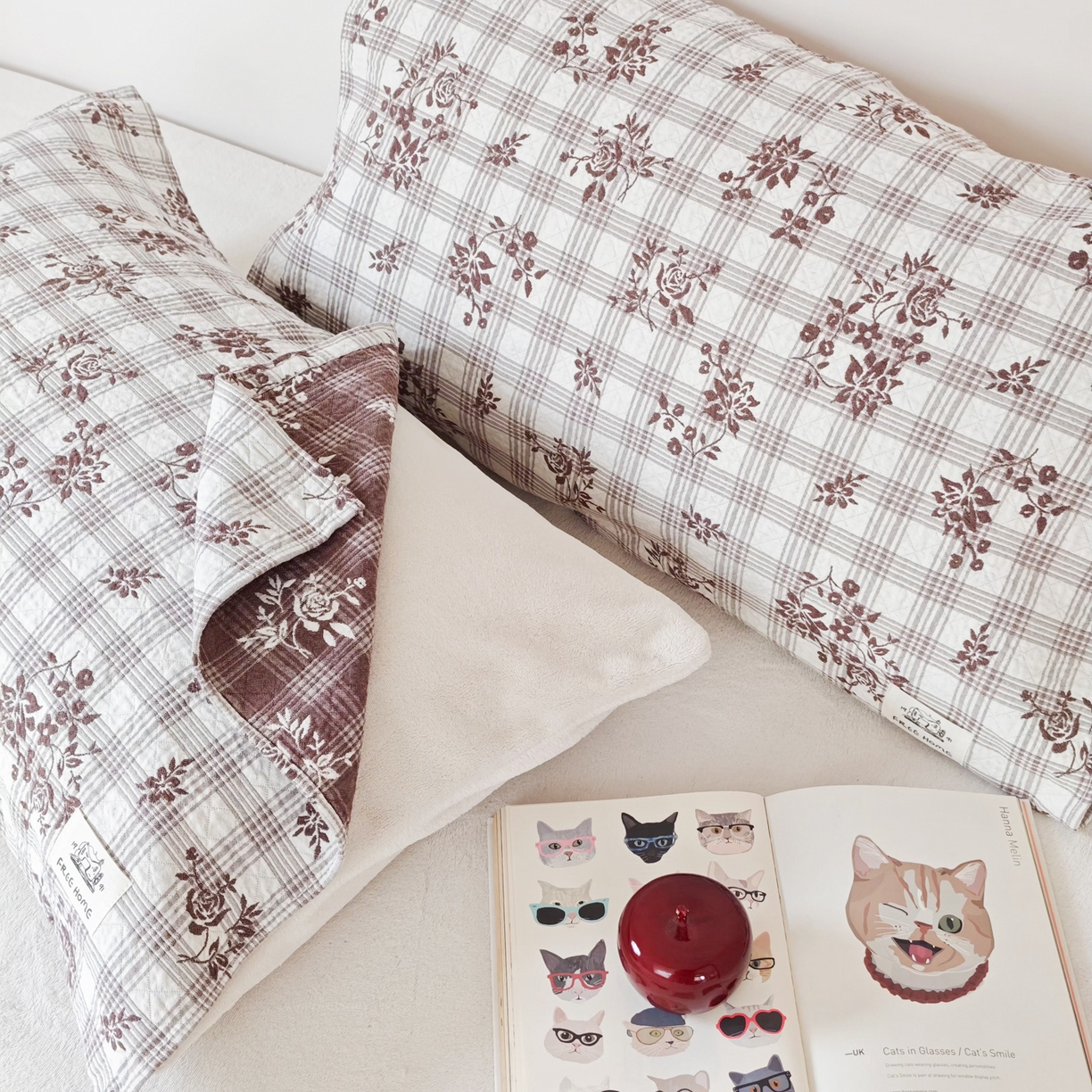 91家纺网 家纺一手货源 找家纺 沐瑟家纺  2026新款安心棉纯棉纱布枕巾 咖色小花