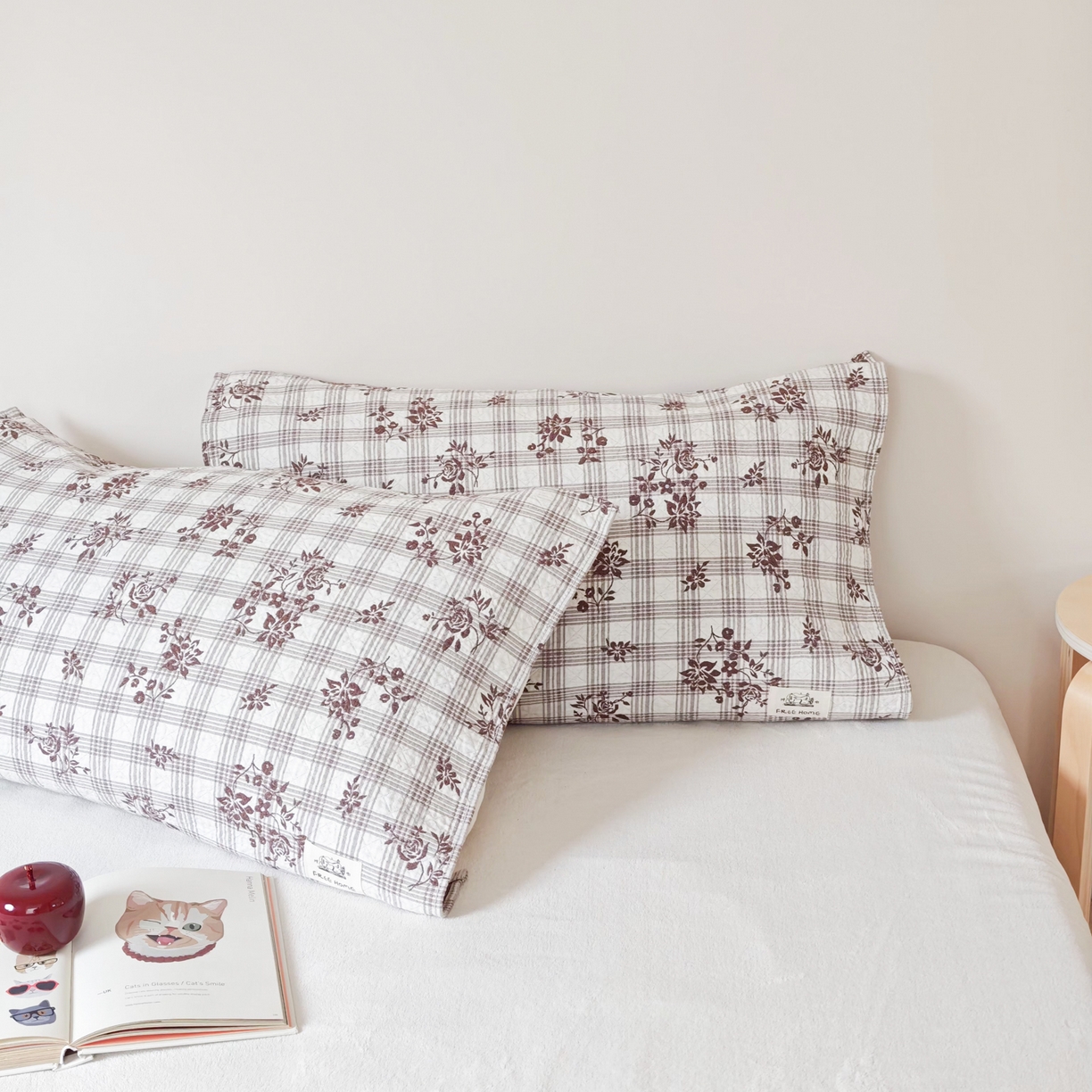 91家纺网 家纺一手货源 找家纺 沐瑟家纺  2026新款安心棉纯棉纱布枕巾 咖色小花