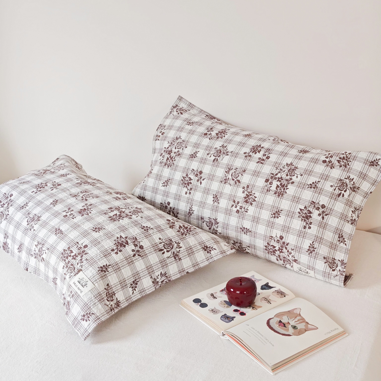 91家纺网 家纺一手货源 找家纺 沐瑟家纺  2026新款安心棉纯棉纱布枕巾 咖色小花