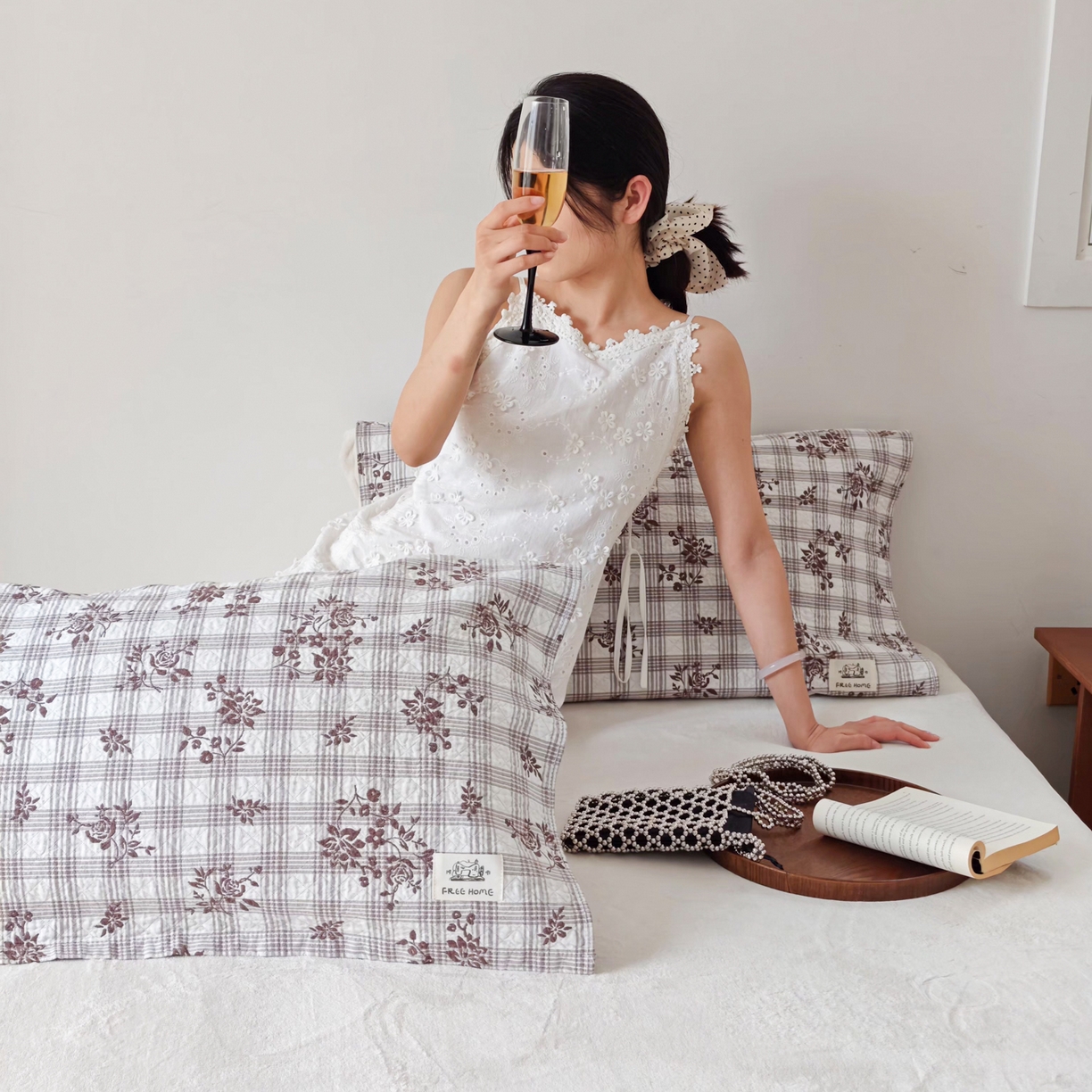 91家纺网 家纺一手货源 找家纺 沐瑟家纺  2026新款安心棉纯棉纱布枕巾 咖色小花