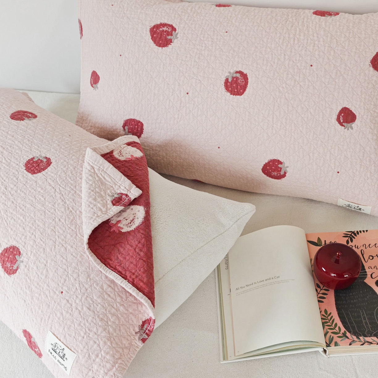 91家纺网 家纺一手货源 找家纺 沐瑟家纺  2026新款安心棉纯棉纱布枕巾 草莓