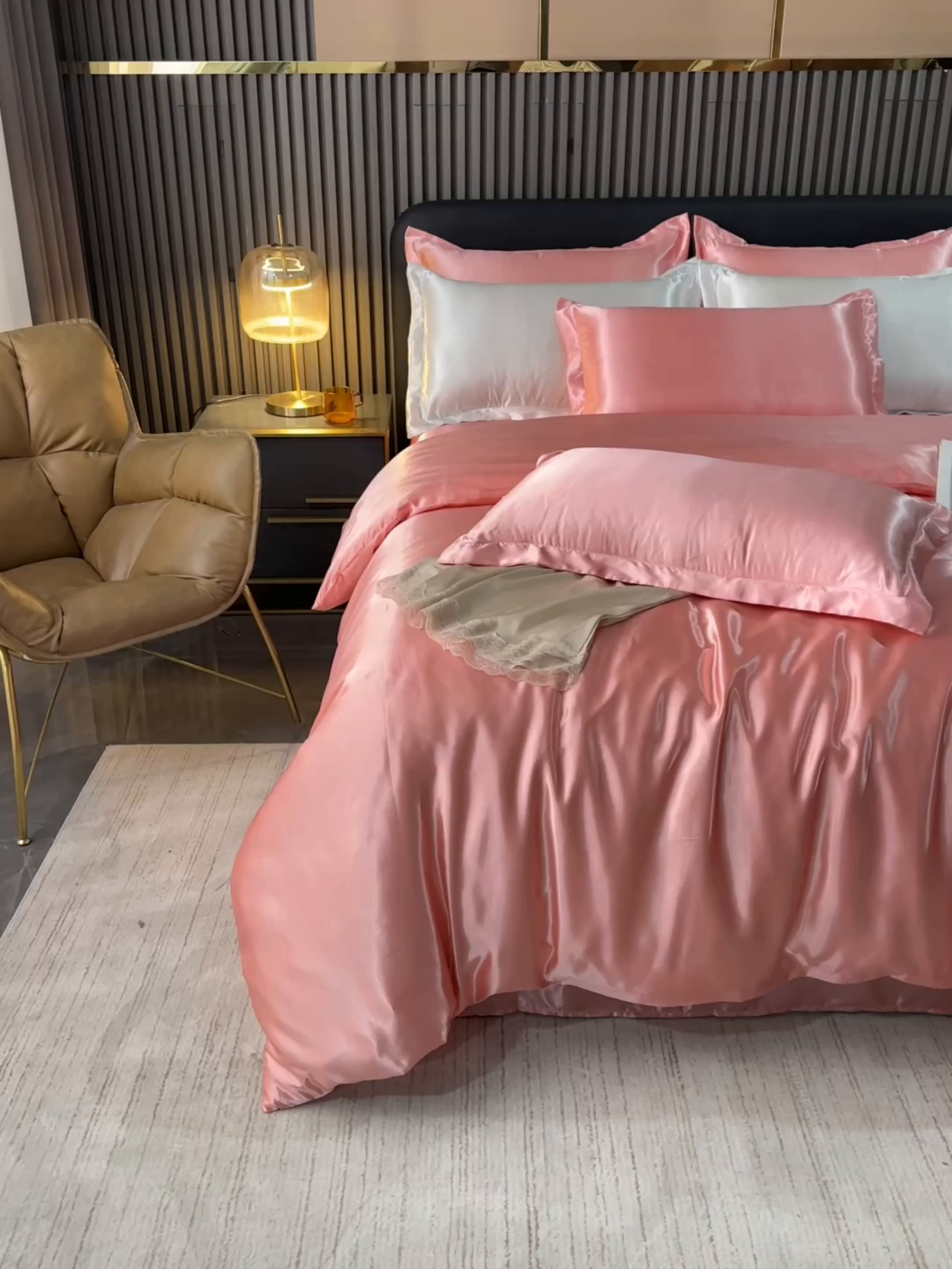 91家纺网 家纺一手货源 找家纺 莱越家纺 2026夏季款高端轻奢水洗真丝四件套丝滑裸睡丝绸纯色冰丝四件套系列可承接外贸订货 粉玉色